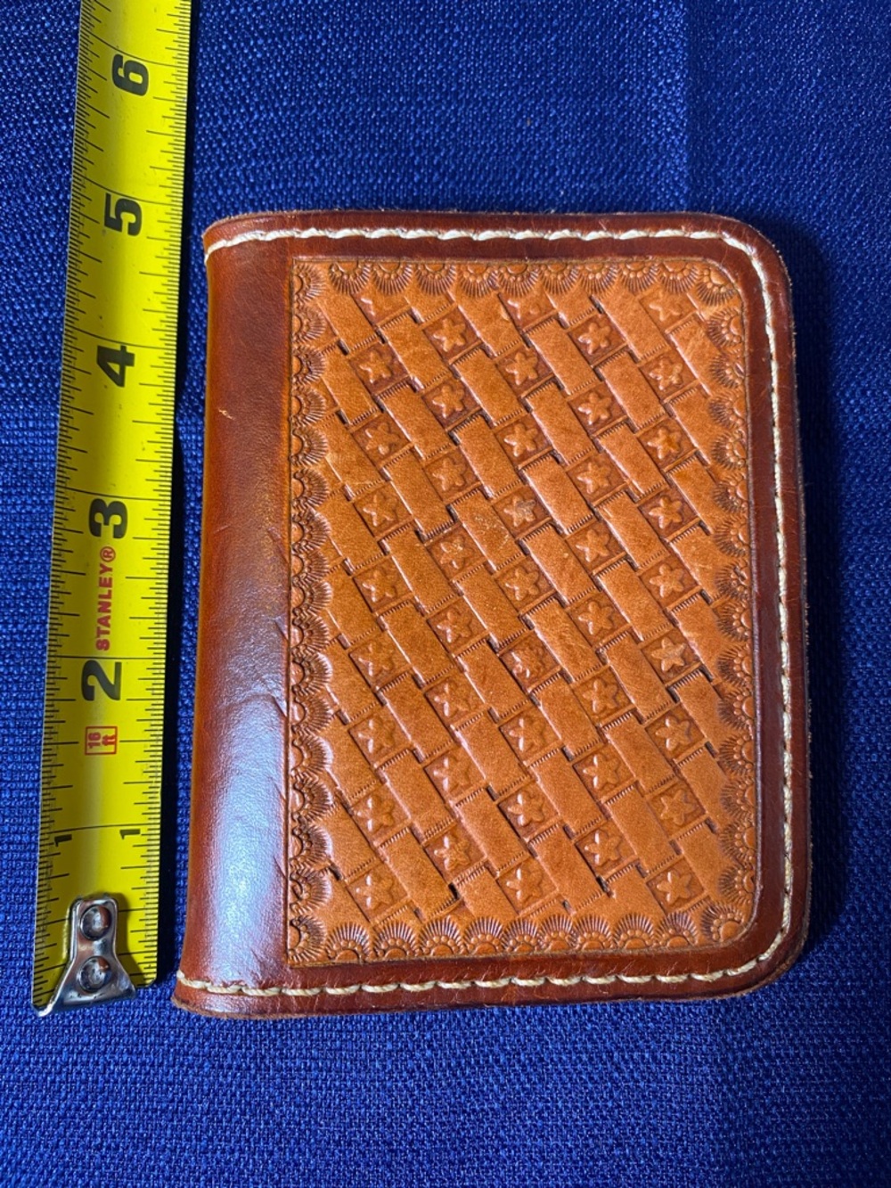 Handcrafted Leather Wallet - Picture 4 of 7